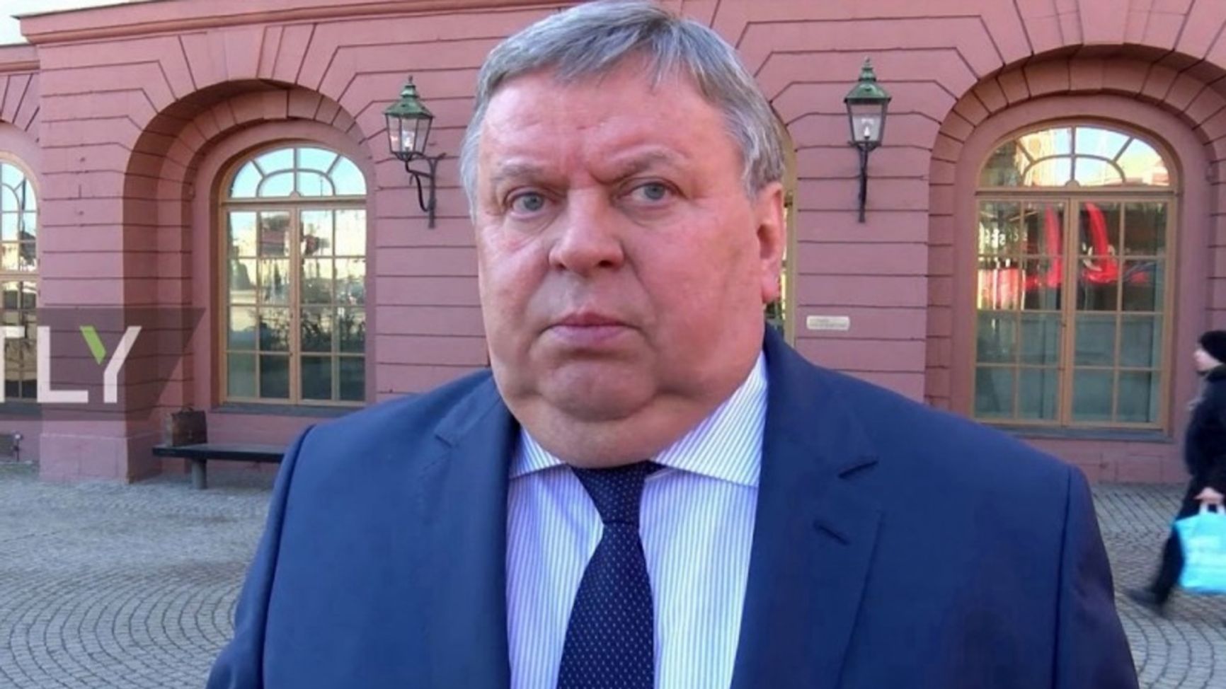 Чрезвычайный и полномочный посол России в Швеции Виктор Татаринцев