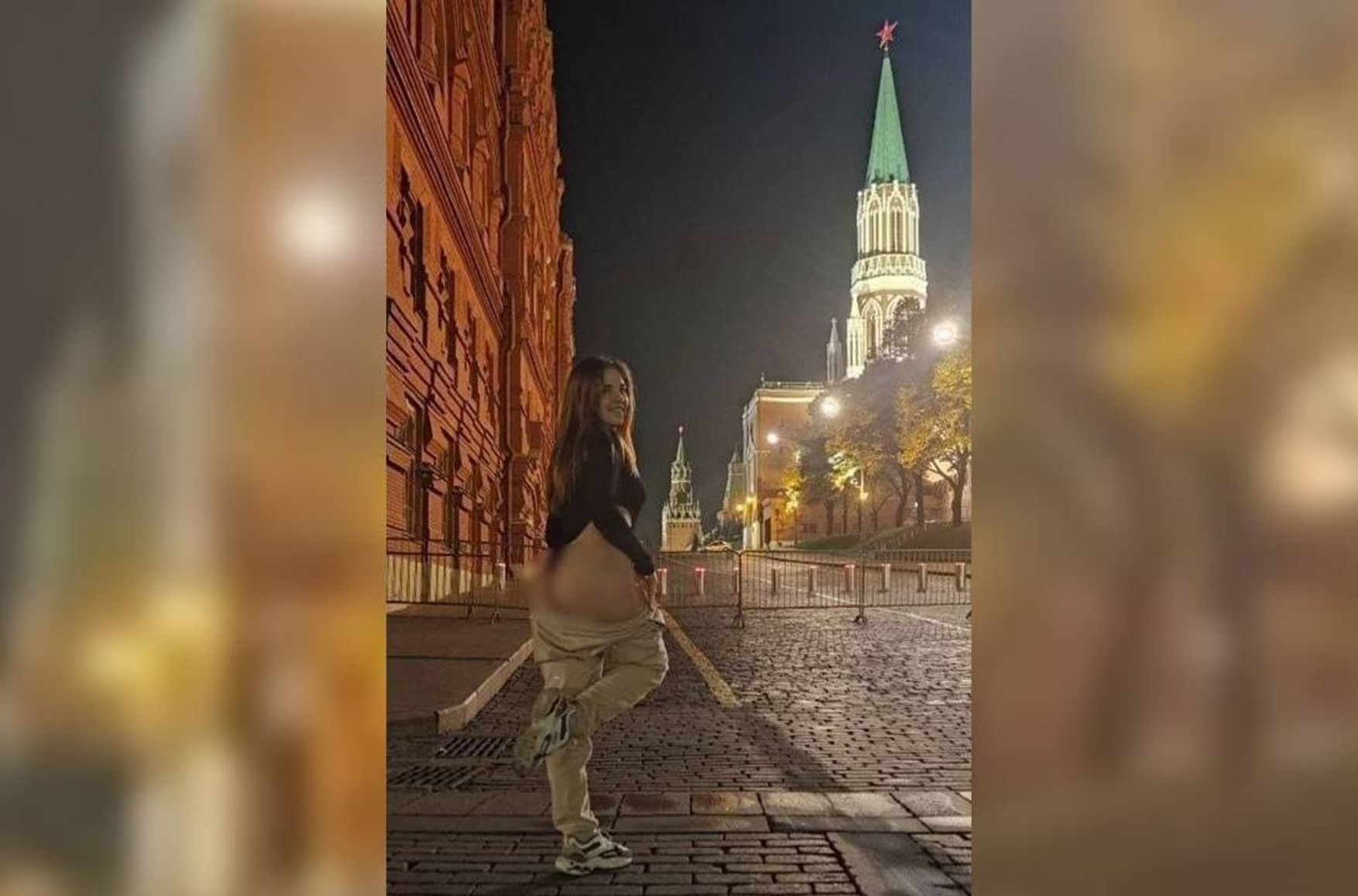 Ксения дамова на фоне Кремля
