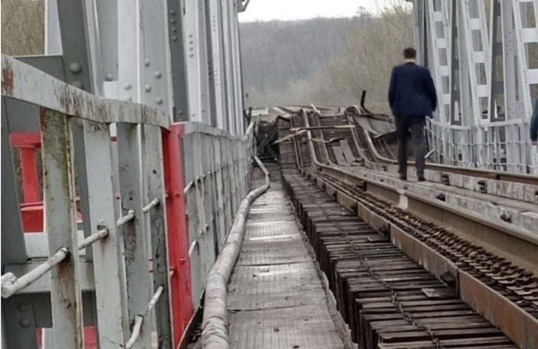 Разрушение железной дороги в Титовке (Белгородская область)