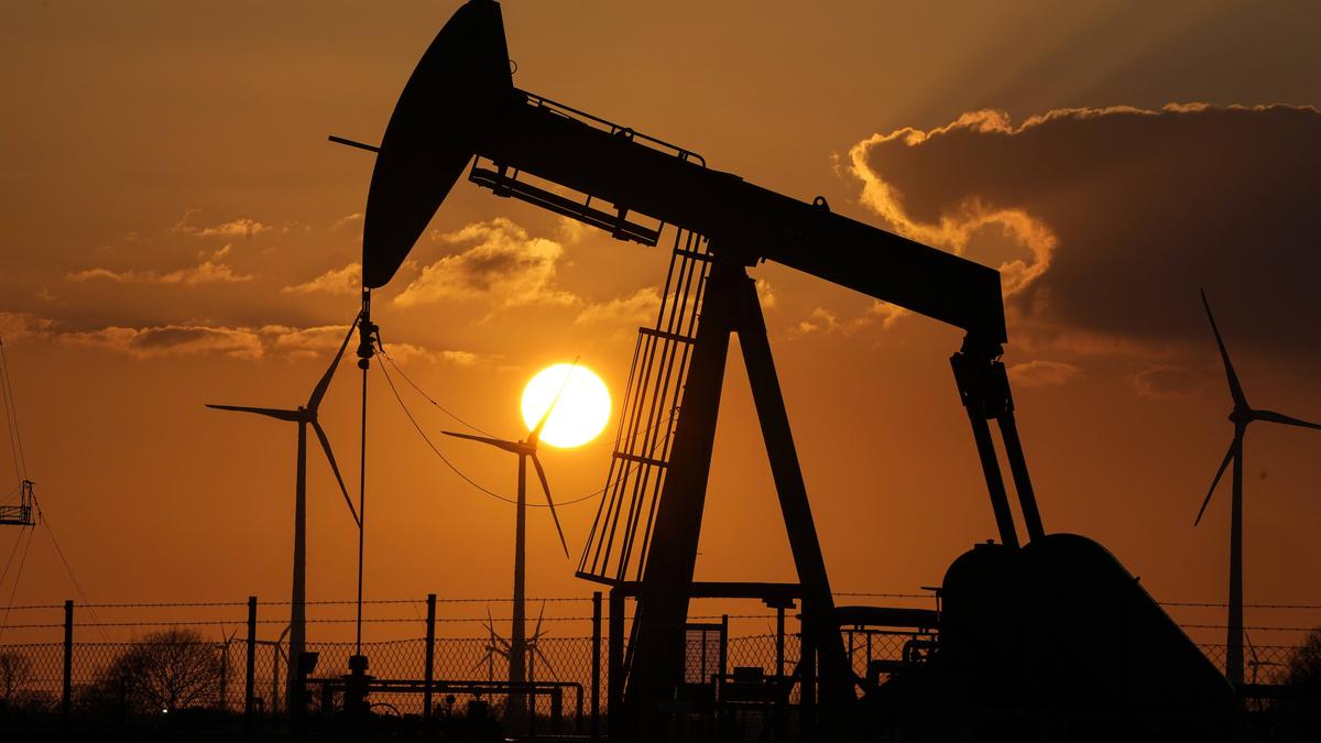 Индия согласилась соблюдать потолок цен при покупке российской нефти — Bloomberg